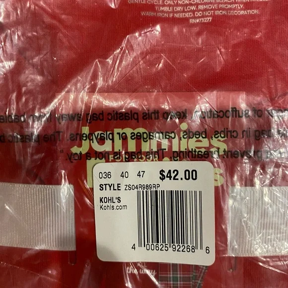 NWT Women’s Christmas pajamas. Size small - Picture 4 of 4